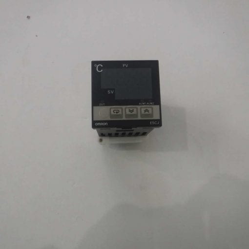 OMRON E5CJ R2 Thermoregulator ICDC 010384 1